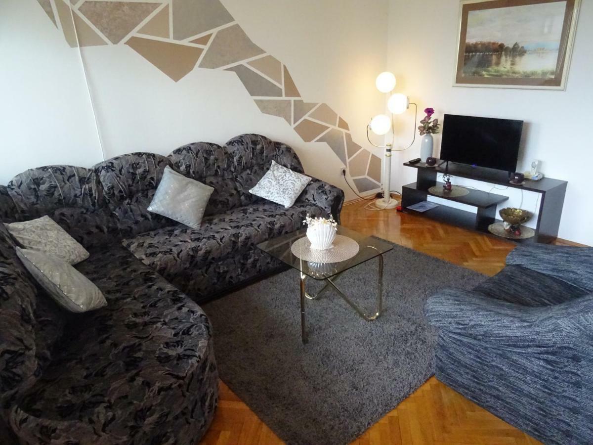 Apartman Iris S Terasom Rijeka Bagian luar foto