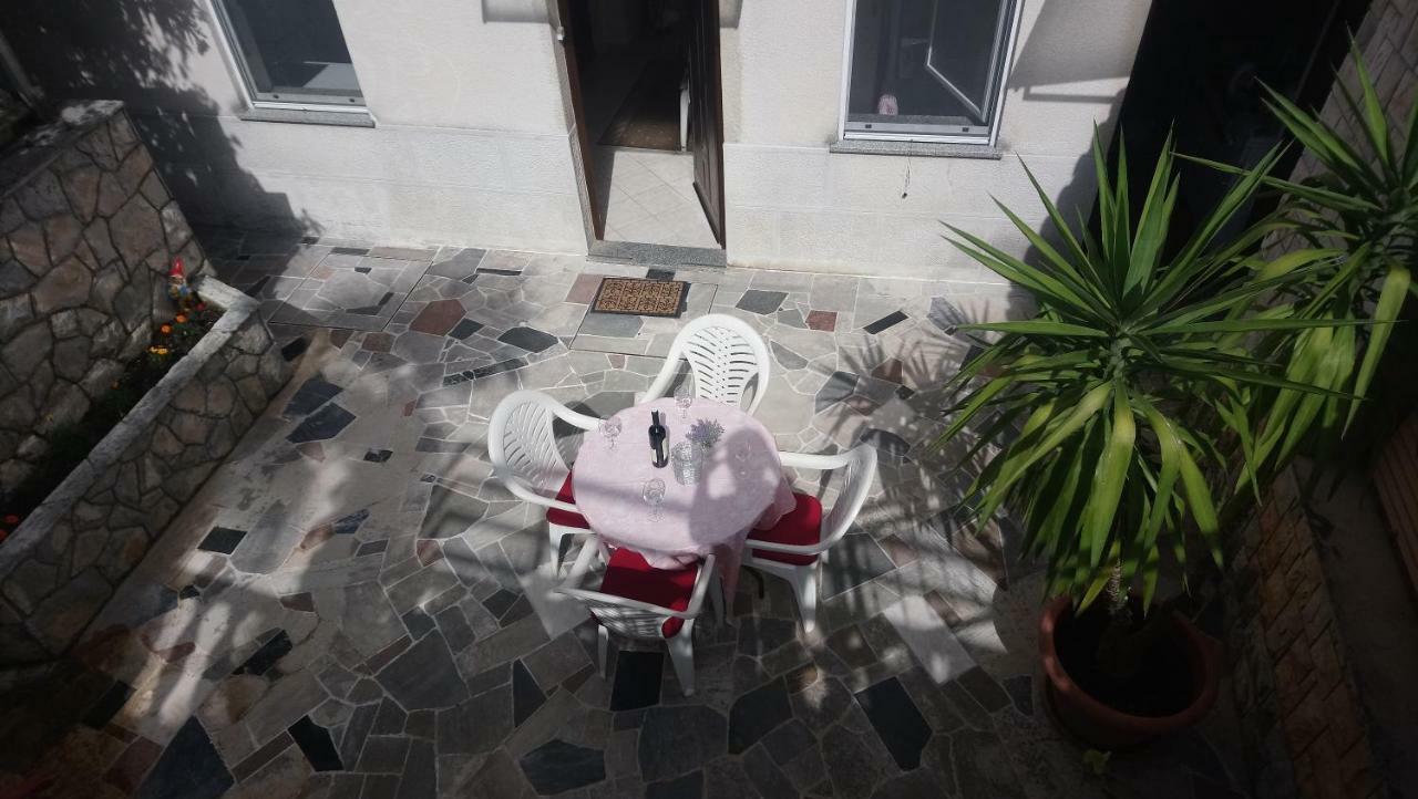 Apartman Iris S Terasom Rijeka Bagian luar foto