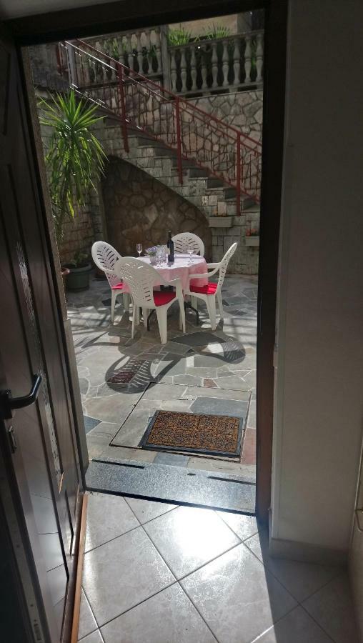 Apartman Iris S Terasom Rijeka Bagian luar foto
